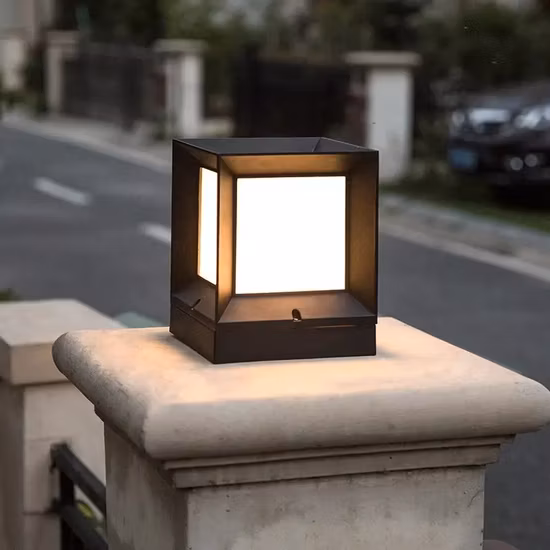 Modern Outdoor Waterproof Square Gate Fence Garden Post LED Solar Pillar Light